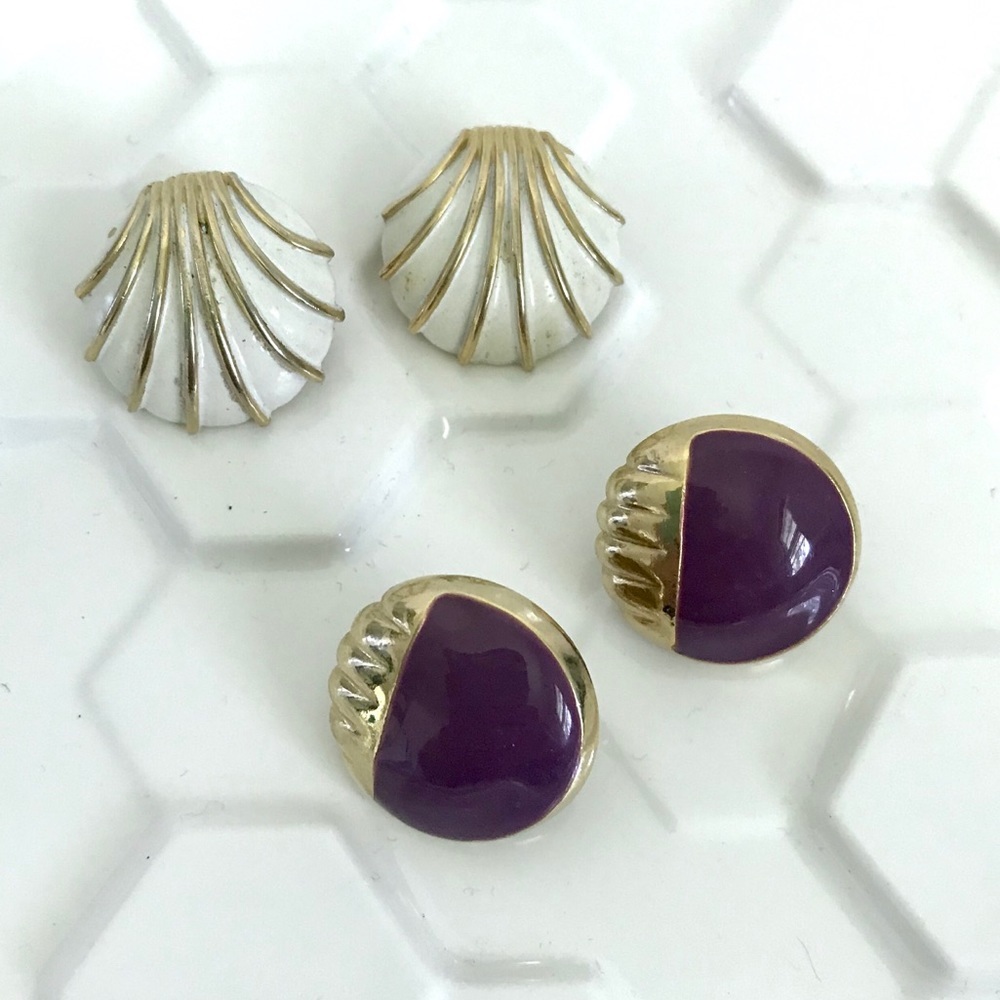 Vintage 1960’s enamel clip on earring set of 2
